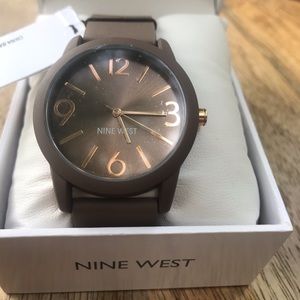 Nine West sport brown